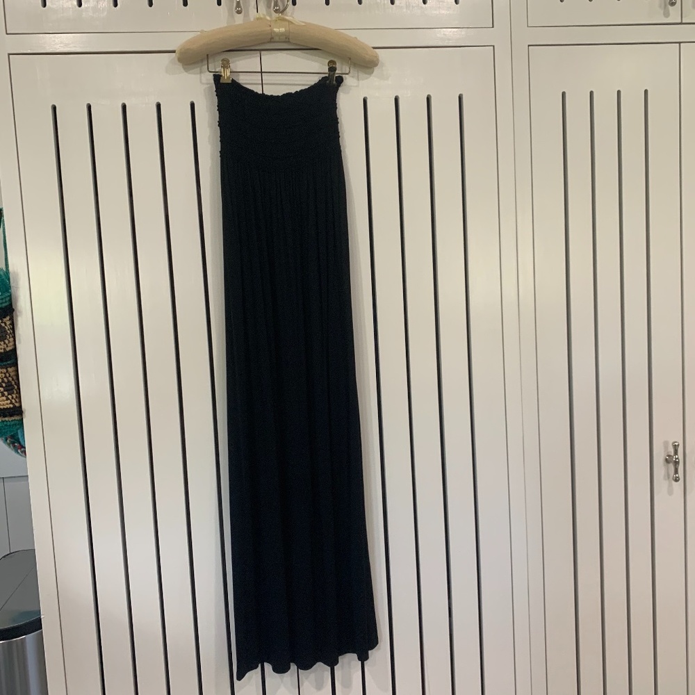 Gilli Black Strapless dress